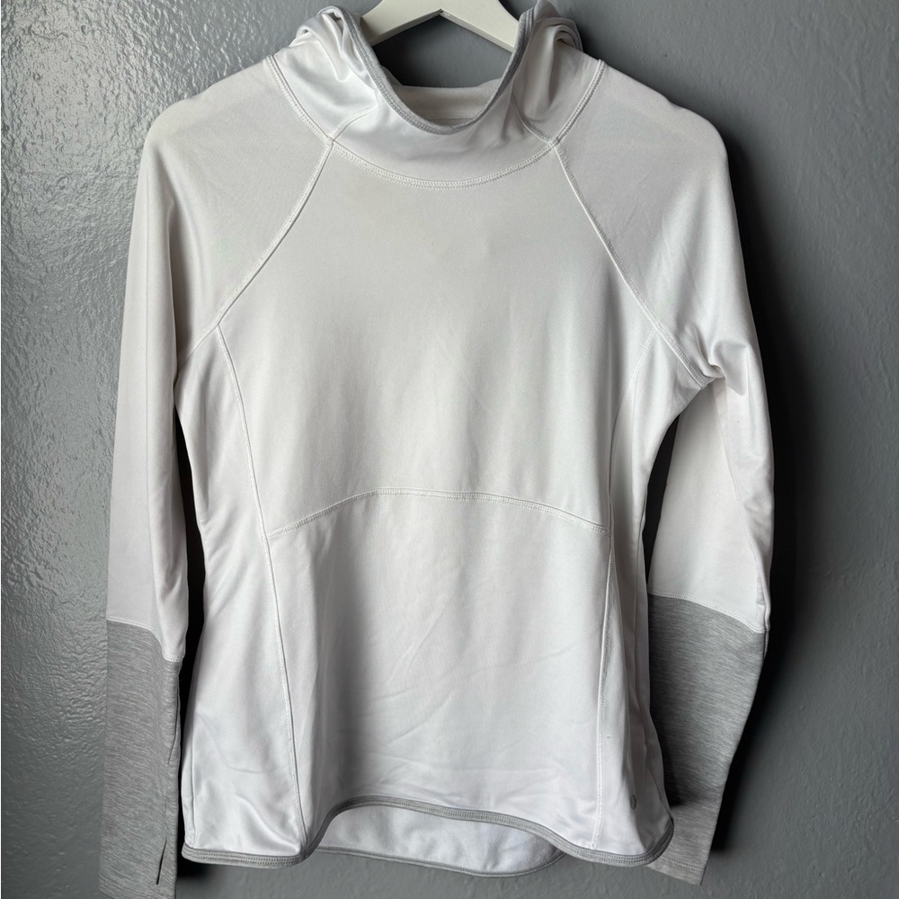 Layer 8  Small.‎ Hoodie white with grey trim Insulated performance long sleeve.